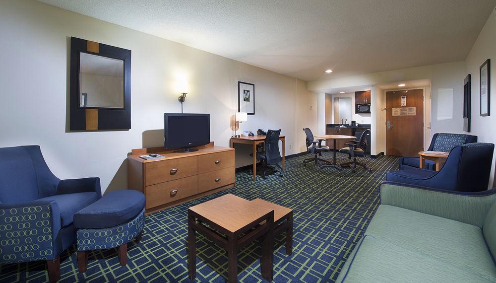 Fairfield Inn & Suites By Marriott Charleston Airport/Convention Center North Charleston Exteriör bild
