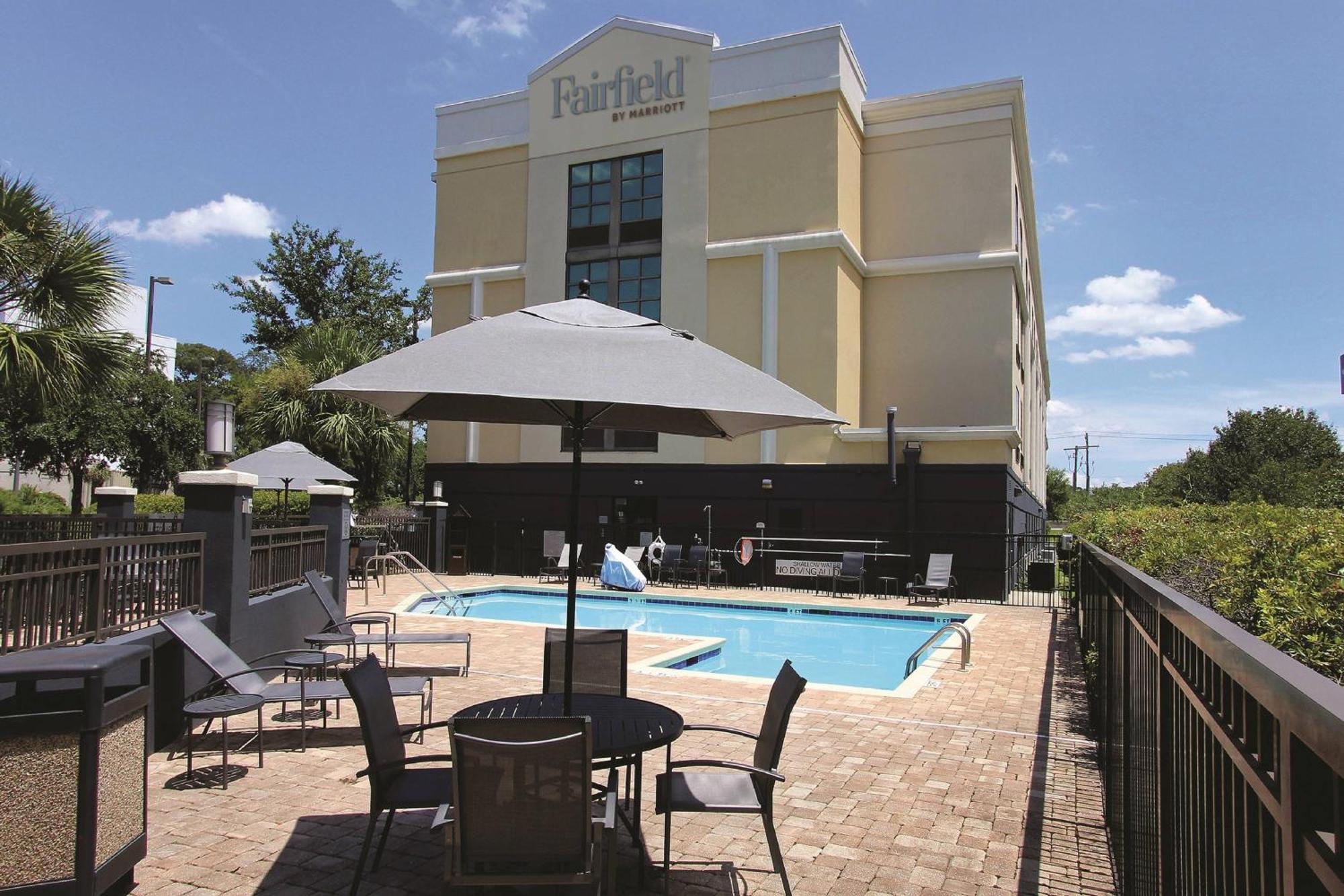 Fairfield Inn & Suites By Marriott Charleston Airport/Convention Center North Charleston Exteriör bild