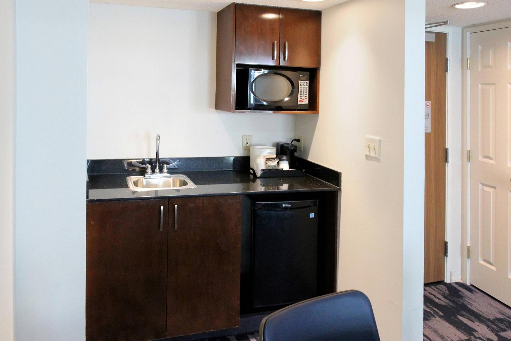 Fairfield Inn & Suites By Marriott Charleston Airport/Convention Center North Charleston Exteriör bild