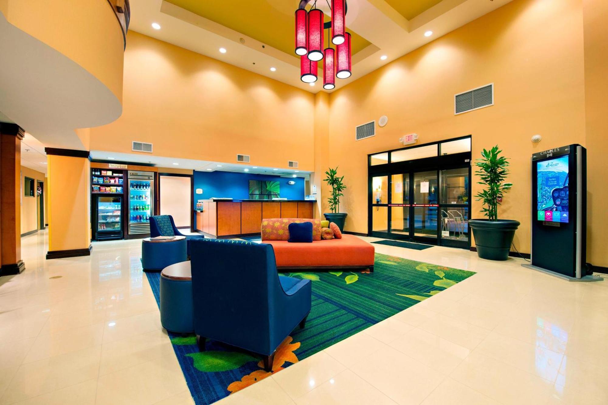 Fairfield Inn & Suites By Marriott Charleston Airport/Convention Center North Charleston Exteriör bild