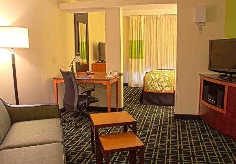 Fairfield Inn & Suites By Marriott Charleston Airport/Convention Center North Charleston Rum bild