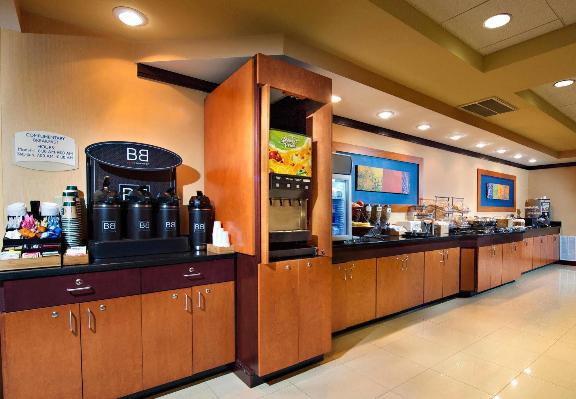 Fairfield Inn & Suites By Marriott Charleston Airport/Convention Center North Charleston Exteriör bild