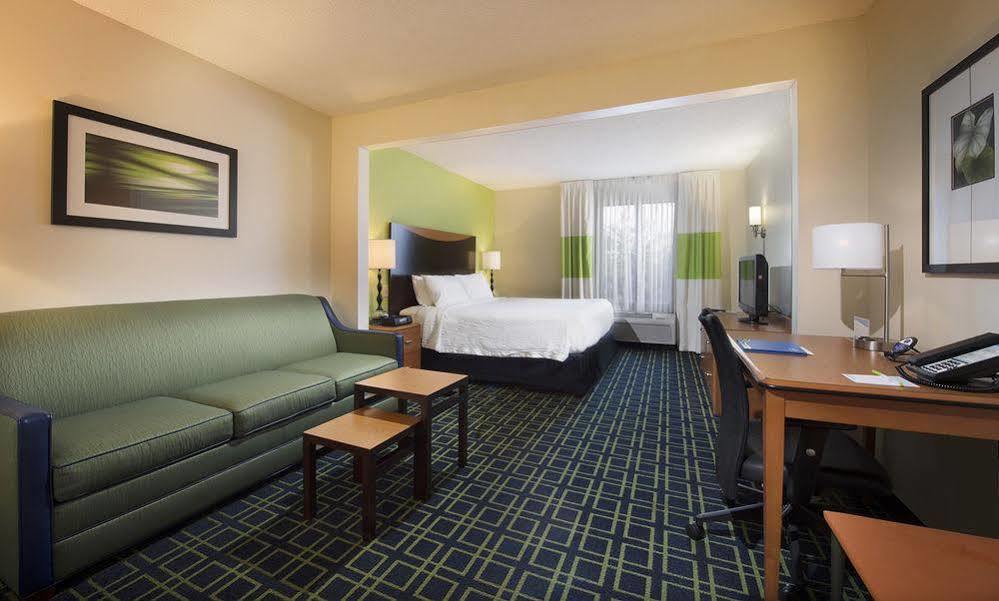 Fairfield Inn & Suites By Marriott Charleston Airport/Convention Center North Charleston Exteriör bild